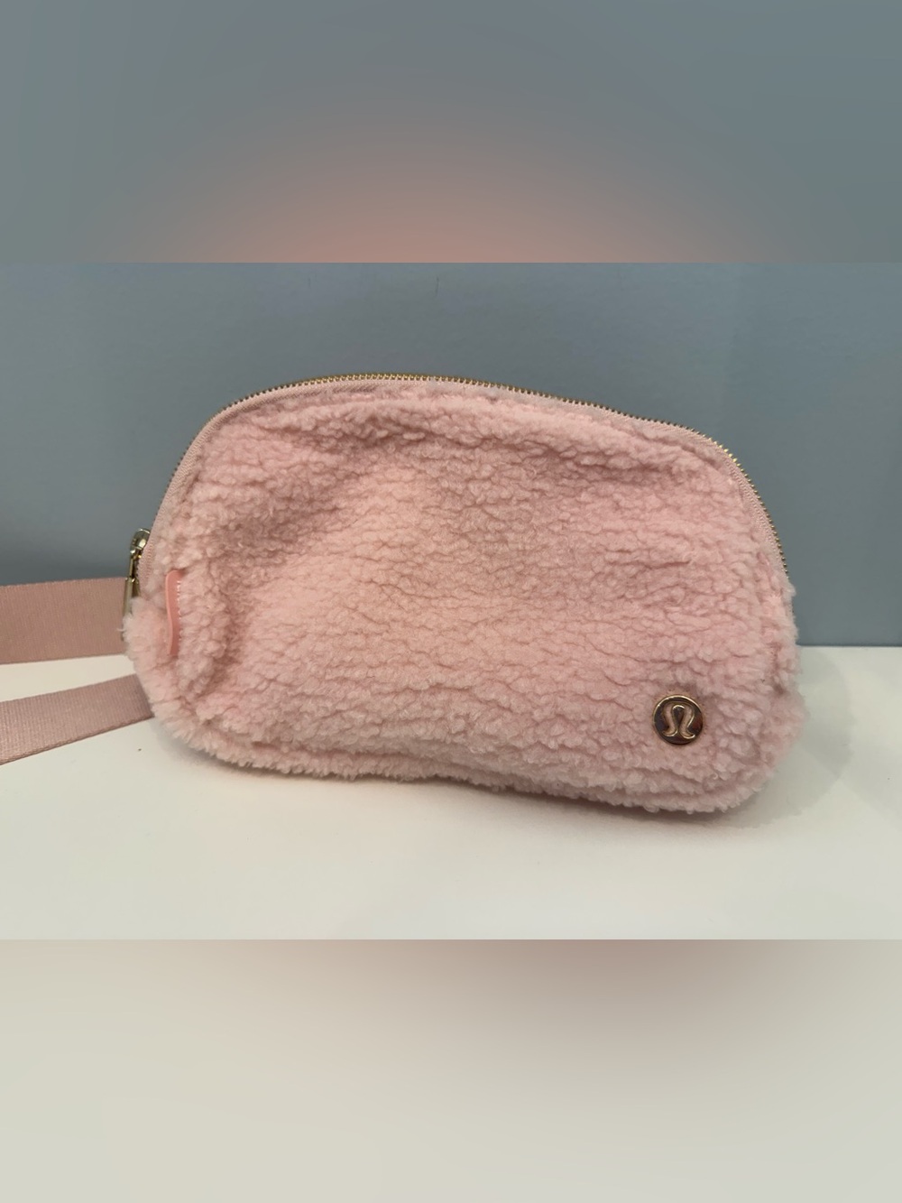 lululemon Everywhere Belt Bag 1L Fleece Pink Crossbody Bag